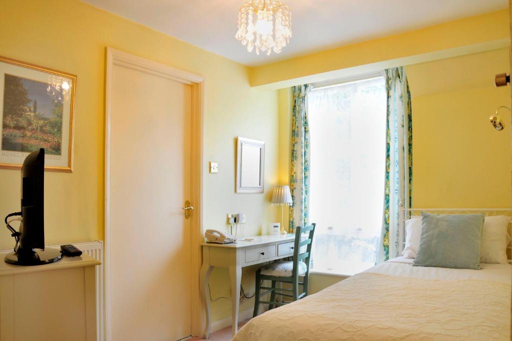 Chalk Lane Hotel Epsom Room photo